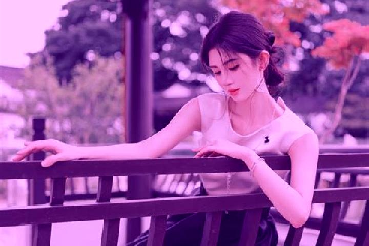 Isabella, 21 — Escort in Huarong, China