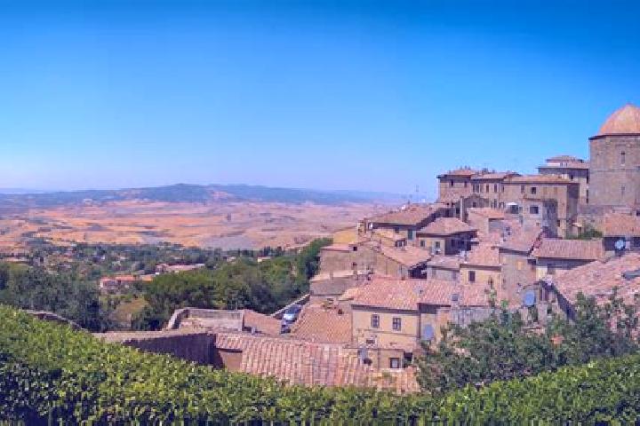 Isabella, 21 — Escort in Pratovecchio, Italy