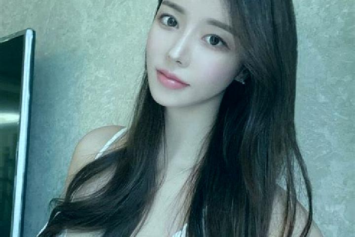 Isabella, 21 — Escort in Qabqa, China