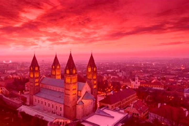 Isabella, 21 — Escort in Szent Imre-kertvaros, Hungary