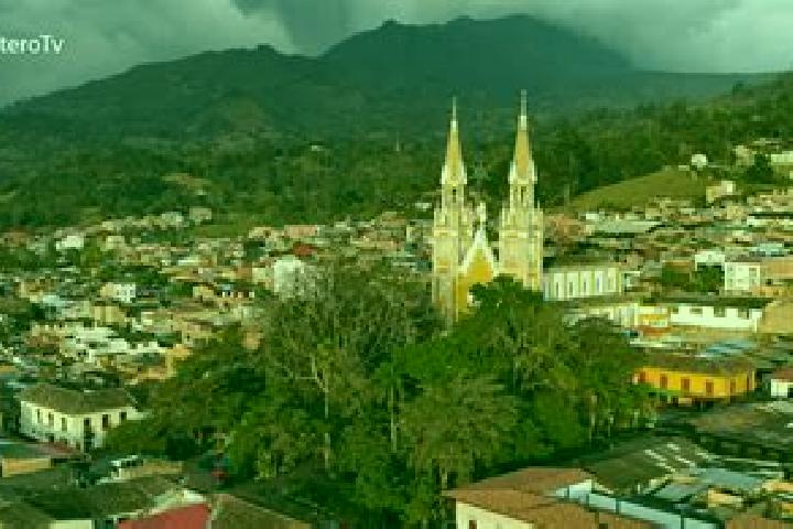 Isabella, 21 — Escort in Tibirita, Colombia