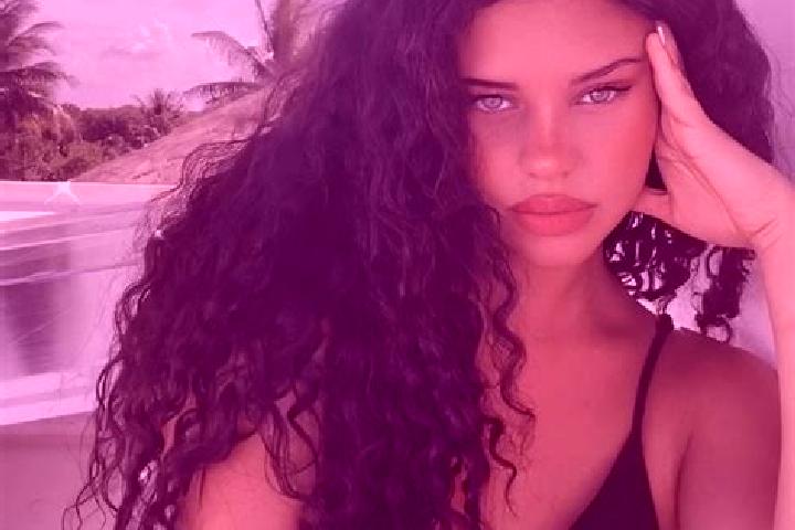 Isabella, 22, a black grey-eyed latina companion based in Tombu. Offering Dinner Date, Girlfriend Experience, Couples, 69. Available for incall and outcall, ...