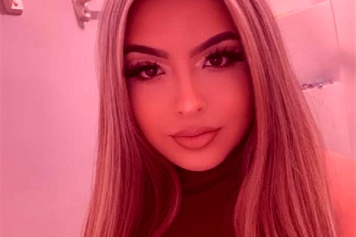 Isabella, 22, a blonde dark-eyed latina companion based in Amstelhoek. Offering Tantra, OWO, Fetish. Available for incall and outcall, day and evening dates.