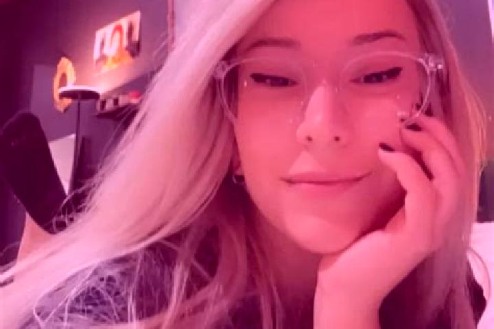 Isabella, 22, a blonde grey-eyed latina companion based in Sapa. Offering OWO, Couples, Erotic Massage. Available for incall and outcall, day and evening dates.