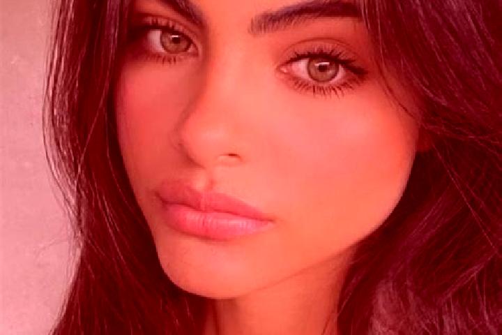 Isabella, 22, a brunette green-eyed european companion based in San Nicolas el Oro. Offering Domination, Striptease, CIM. Available for incall and outcall, d...