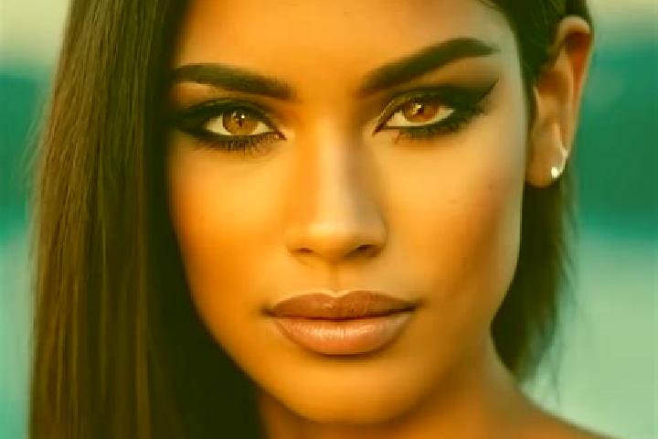 Isabella, 22, a dark blonde green-eyed latina companion based in Oak Level. Offering Roleplay, Fetish, Prostate Massage, Tantra. Available for incall and out...