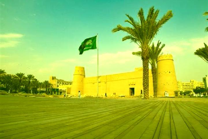 Isabella, 22 — Escort in Al Majma ah, Saudi Arabia