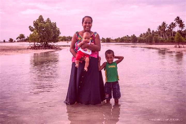 Isabella, 22 — Escort in Bakaka Village, Kiribati