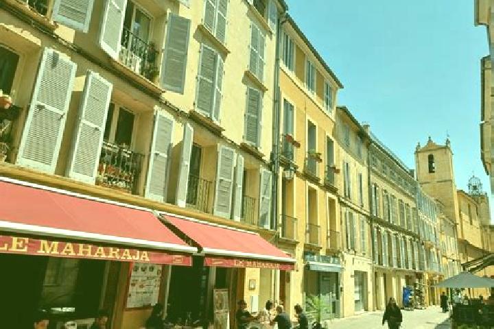 Isabella, 22 — Escort in Eguilles, France