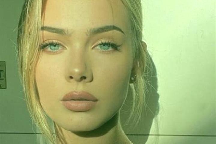 Isabella, 23, a black blue-eyed european companion based in La Voulte-sur-Rhone. Offering Couples, GFE, Party Girl, Prostate Massage. Available for incall an...