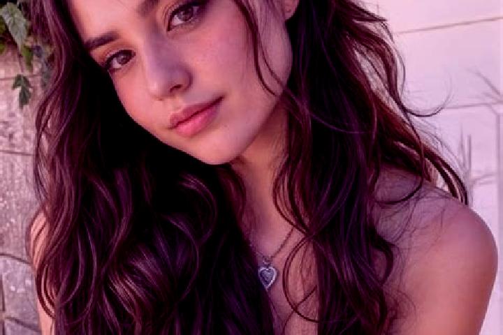Isabella, 23, a black hazel-eyed indian companion based in Nasaguri. Offering OWO, Massage, BDSM. Available for incall and outcall, overnight bookings availa...