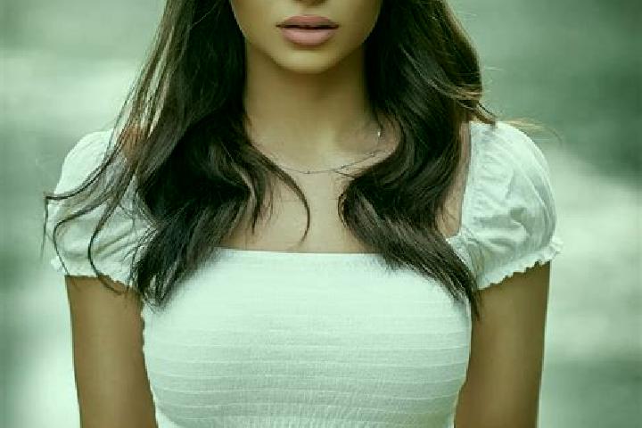 Isabella, 23, a brunette brown-eyed mediterranean companion based in Shiveh. Offering Erotic Massage, Travel Companion, BDSM, Prostate Massage. Available for...