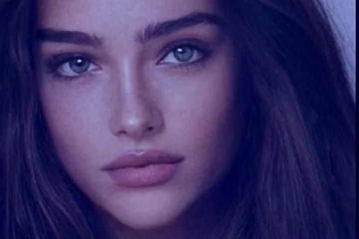 Isabella, 23, a chestnut grey-eyed caucasian companion based in Chatteris. Offering Tantra, Fetish, OWO. Available for incall and outcall, overnight bookings...