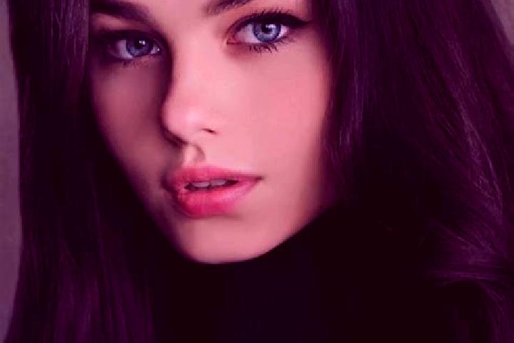Isabella, 23, a red dark-eyed slavic companion based in Alto San Ildefonso. Offering Dinner Date, Roleplay, 69. Available for incall and outcall, day and eve...