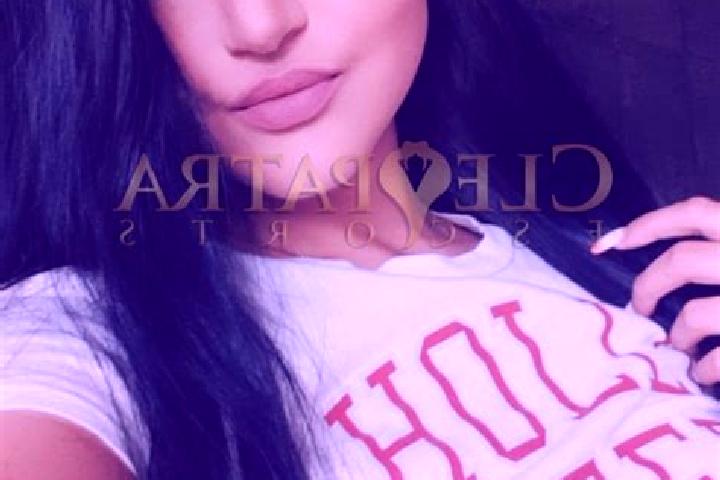 Isabella, 23, a red dark-eyed slavic companion based in San Cristobal Zapotitlan. Offering GFE, Tantra, OWO, BDSM, Striptease. Available for incall and outca...