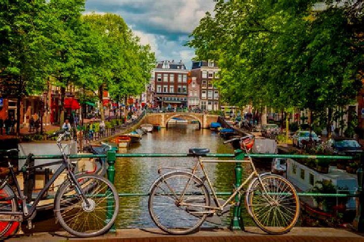 Isabella, 23 — Escort in Amsterdam, Netherlands