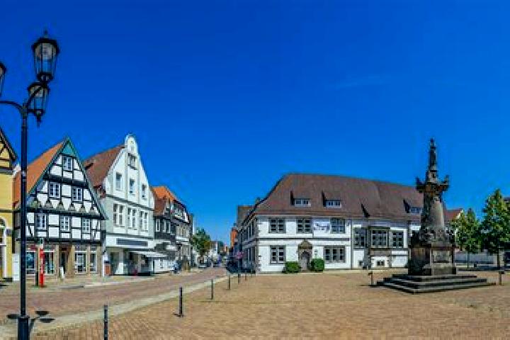 Isabella, 23 — Escort in Bad Meinberg, Germany