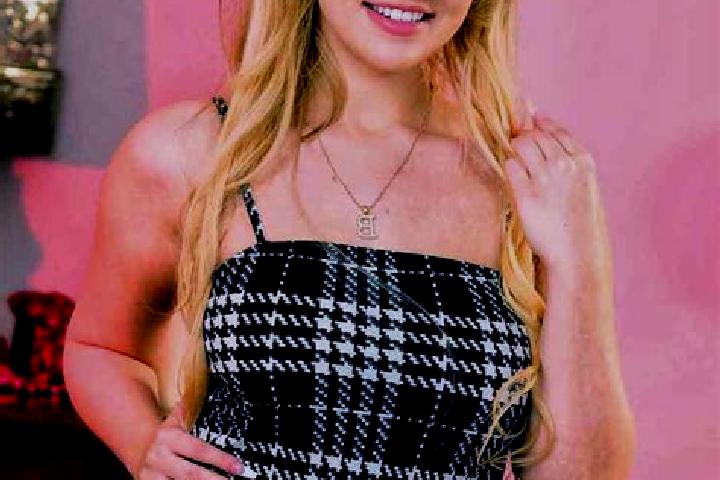 Isabella, 23 — Escort in Blossom, United States