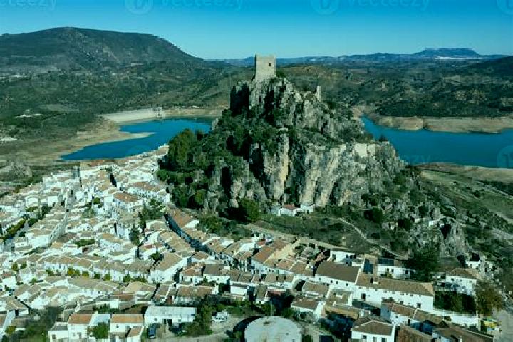 Isabella, 23 — Escort in Canales de la Sierra, Spain
