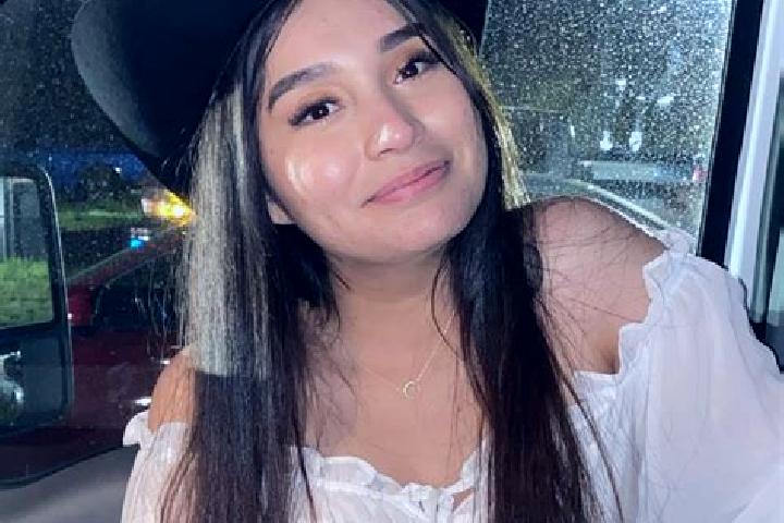 Isabella, 23 — Escort in Edmonds, United States