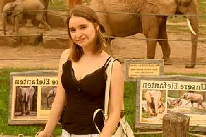 Isabella, 23 — Escort in Friedland, Germany