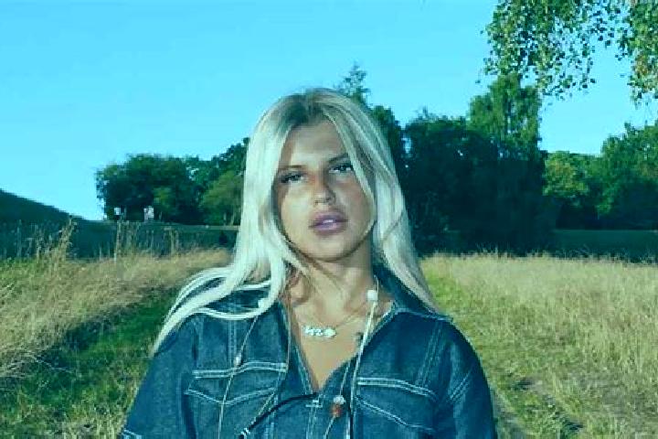 Isabella, 23 — Escort in Ma arrat an Nu man, Syria