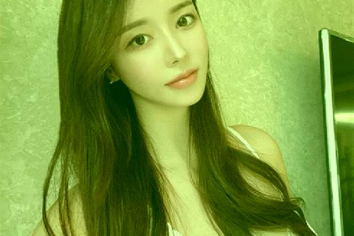 Isabella, 23 — Escort in Suiping, China