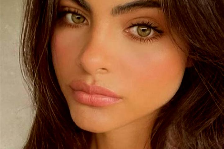 Isabella, 24, a black brown-eyed indian companion based in Robledo de Chavela. Offering Duos, Prostate Massage, Fetish, Erotic Massage, Girlfriend Experience...