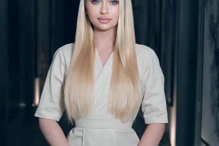 Isabella, 24, a blonde hazel-eyed caucasian companion based in Laoag. Offering Tantra, Erotic Massage, Duos. Available for incall and outcall, day and evenin...