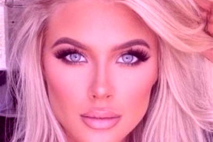 Isabella, 24, a platinum blonde amber-eyed asian companion based in Durmersheim. Offering 69, A-Level. Available for incall and outcall, overnight bookings a...