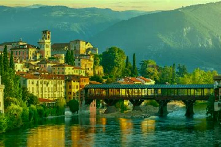 Isabella, 24 — Escort in Bassano Bresciano, Italy