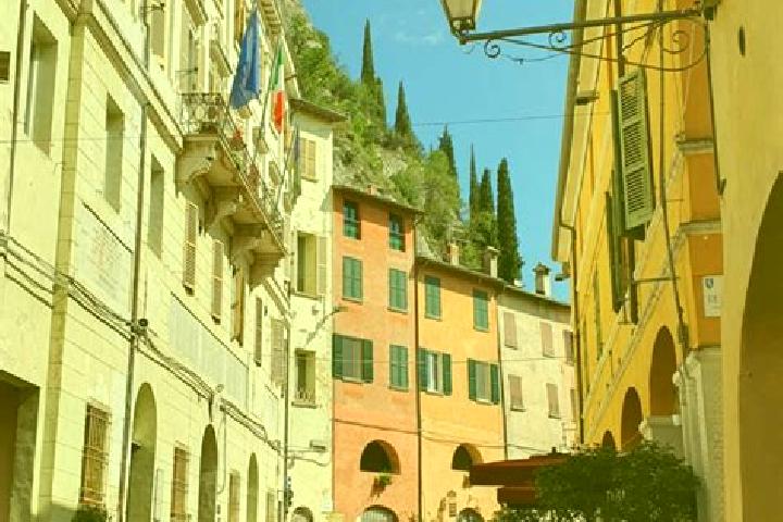 Isabella, 24 — Escort in Brisighella, Italy