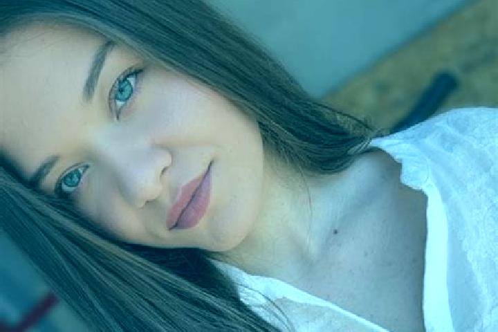 Isabella, 24 — Escort in Cujmir, Romania