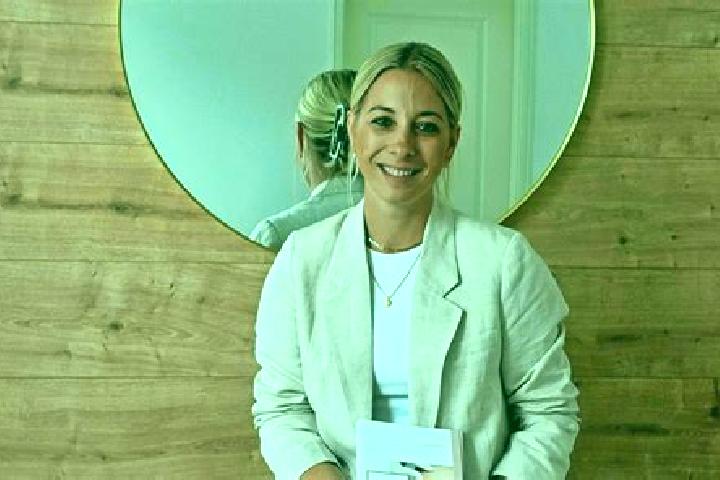 Isabella, 24 — Escort in Grammatikou, Greece