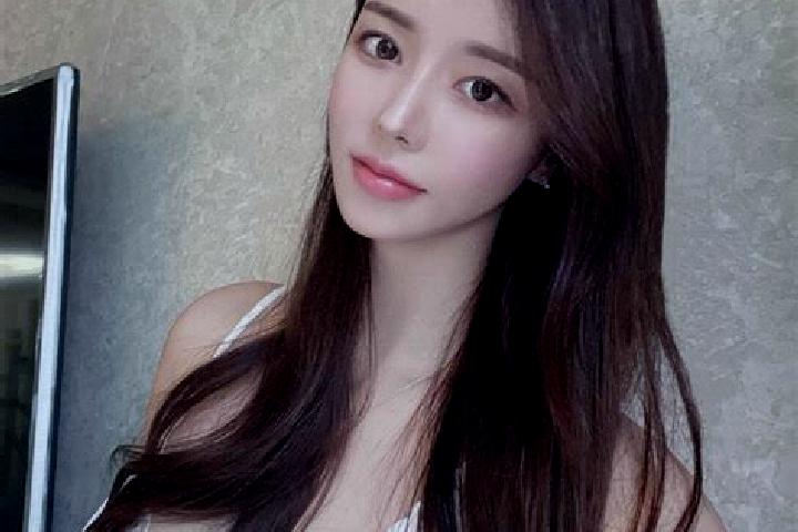 Isabella, 24 — Escort in Luecongpo, China
