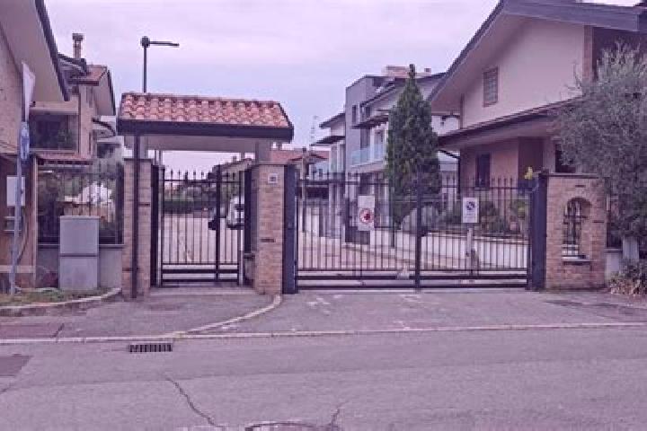 Isabella, 24 — Escort in Mantignano-Ugnano, Italy