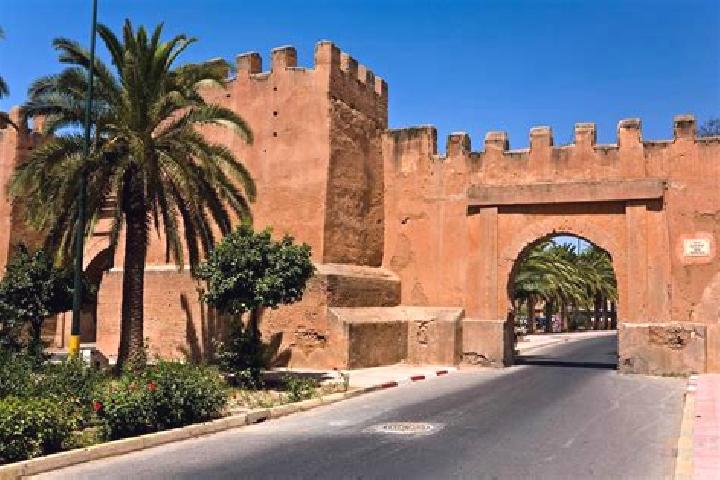 Isabella, 24 — Escort in Tiout, Morocco