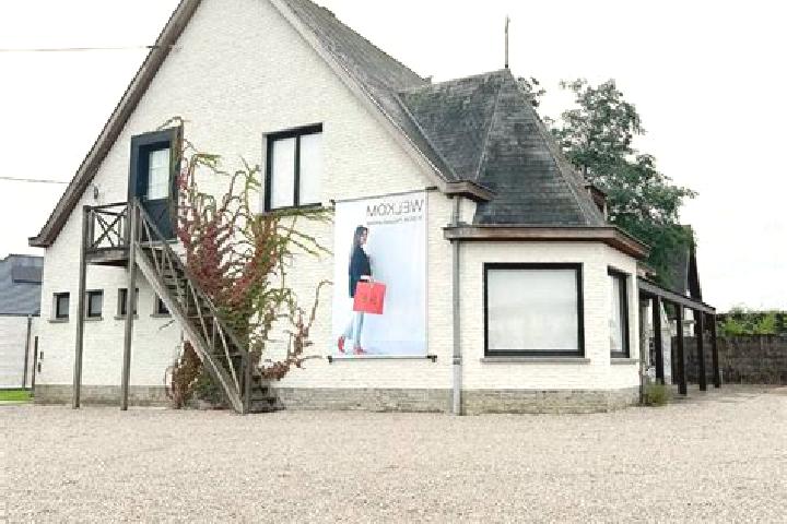 Isabella, 24 — Escort in Zulte, Belgium