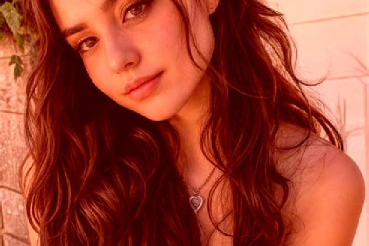 Isabella, 25, a black hazel-eyed mixed companion based in Sug-Bazhy. Offering 69, Duos, Couples. Available for incall and outcall, day and evening dates.