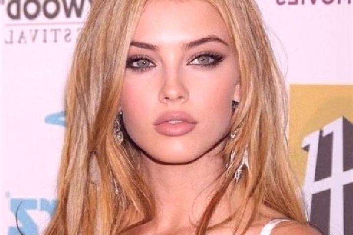 Isabella, 25, a blonde hazel-eyed caucasian companion based in Ensues-la-Redonne. Offering Roleplay, Party Girl, Duos, Prostate Massage. Available for incall...