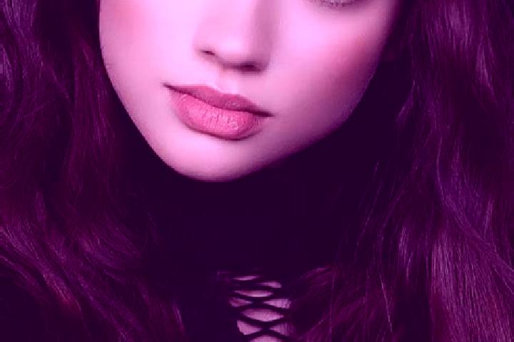 Isabella, 25, a brunette dark-eyed european companion based in Xunzhai. Offering Roleplay, 69, CIM. Available for incall and outcall, day and evening dates.