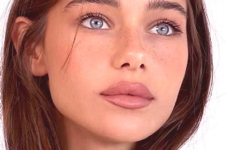 Isabella, 25, a brunette grey-eyed indian companion based in Paris 19 Buttes-Chaumont. Offering Dinner Date, Fetish, Girlfriend Experience. Available for inc...