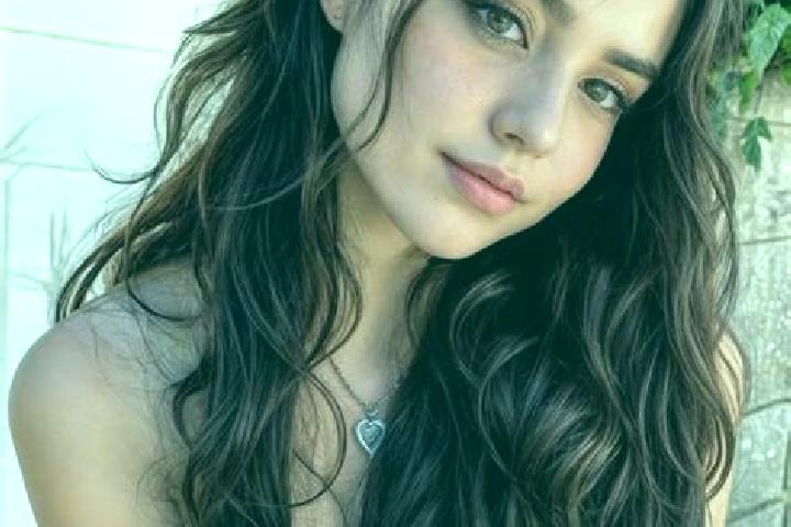 Isabella, 25, a chestnut hazel-eyed middle eastern companion based in Shakhun ya. Offering Domination, BDSM, Striptease, Travel Companion. Available for inca...