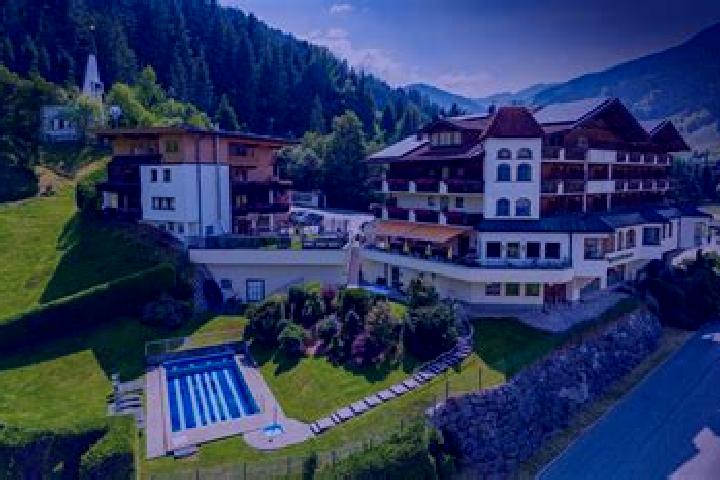Isabella, 25 — Escort in Kolsassberg, Austria