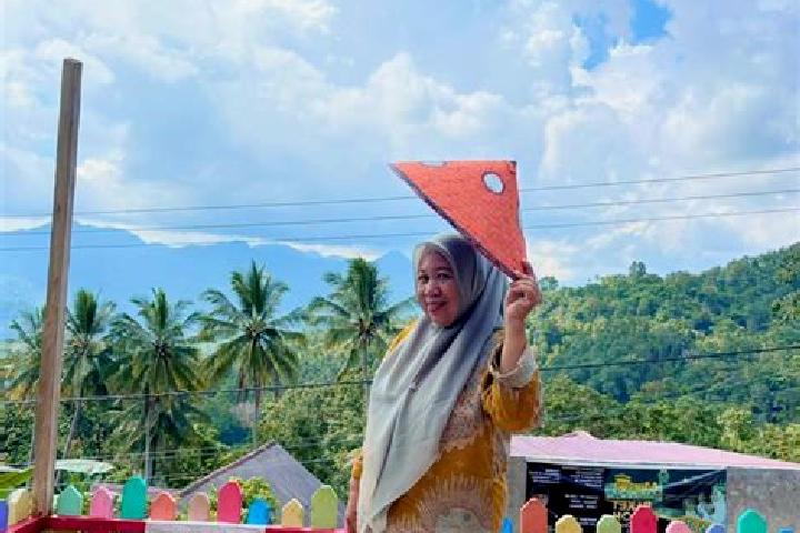 Isabella, 25 — Escort in Tapalang, Indonesia