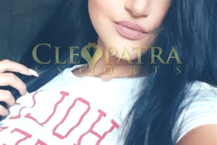 Isabella, 26, a auburn amber-eyed middle eastern companion based in Bustamante. Offering Overnight, Striptease, Tantra, Deep French Kissing, GFE. Available f...