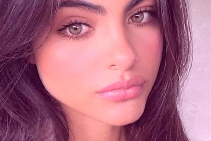 Isabella, 26, a black hazel-eyed middle eastern companion based in Kuhbach. Offering Party Girl, Striptease, Domination. Available for incall and outcall, da...