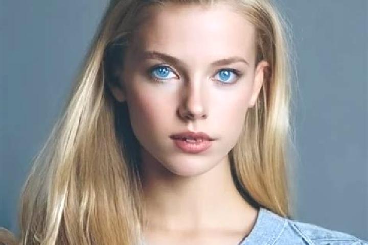 Isabella, 26, a blonde grey-eyed mixed companion based in Premontre. Offering Striptease, Duos, Domination, Overnight. Available for incall and outcall, over...
