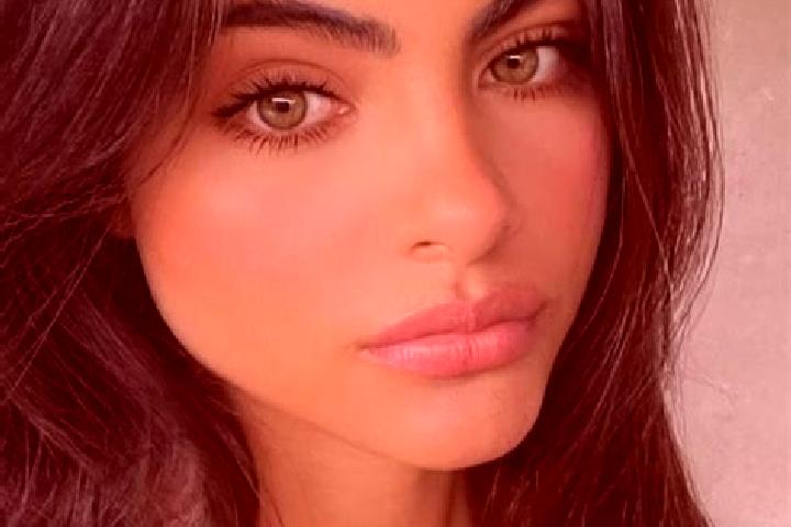 Isabella, 26, a brunette green-eyed middle eastern companion based in Naebugis. Offering Deep French Kissing, GFE, Domination, OWO. Available for incall and ...