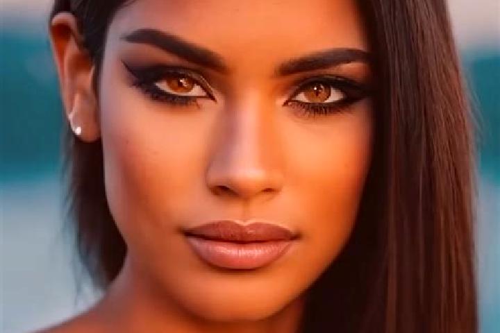 Isabella, 26, a chestnut hazel-eyed latina companion based in Shijiao. Offering BDSM, Duos, GFE. Available for incall and outcall, day and evening dates.